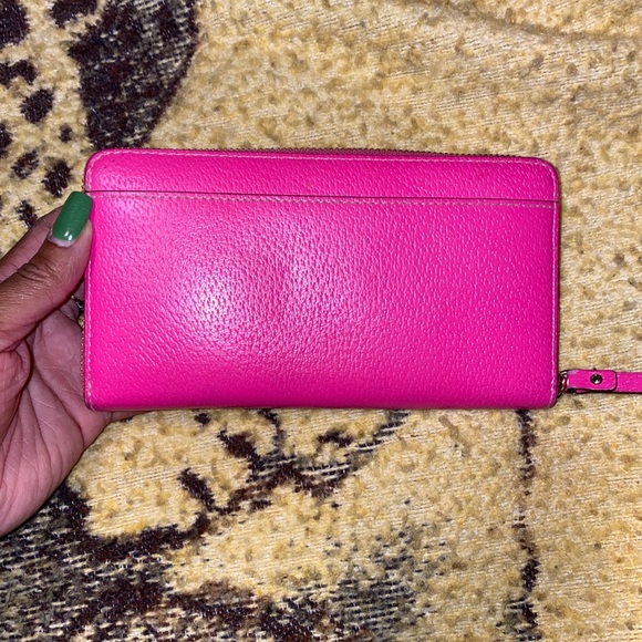 COPY - COPY - Kate Sade Wallet - Picture 3 of 6